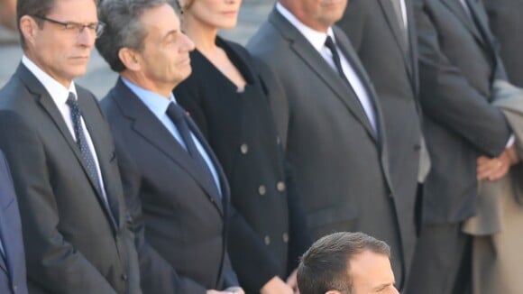 Hommage à Charles Aznavour : François Hollande, Carla et Nicolas Sarkozy réunis