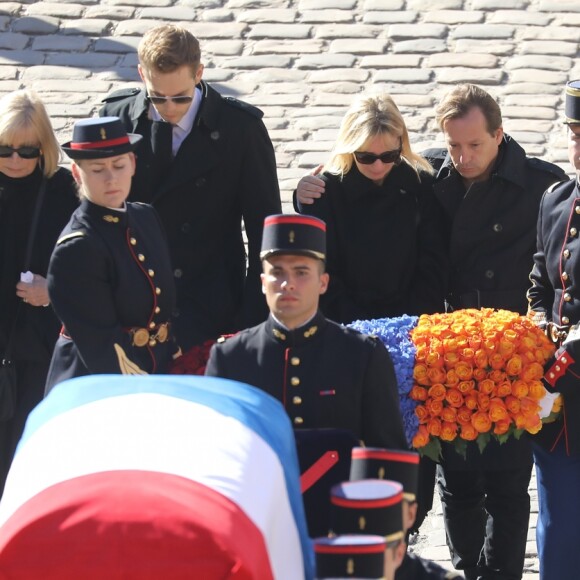 Seda Aznavour (Fille de Charles Aznavour), Ulla Aznavour et ses enfants Nicolas, Mischa et Katia - Arrivées à l'hommage national à Charles Aznavour à l'Hôtel des Invalides à Paris. Le 5 octobre 2018 © Jacovides-Moreau / Bestimage