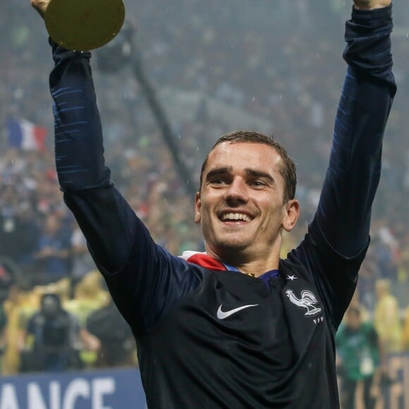 Antoine Griezmann - L'équipe de France célèbre son deuxième titre de Champion du Monde sur la pelouse du stade Loujniki après leur victoire sur la Croatie (4-2) en finale de la Coupe du Monde 2018 (FIFA World Cup Russia2018 le 15 juillet 2018  France team during match between France and Croatia match valid for the 2018 World Cup final at Luzhniki Stadium in Moscow, Russia on july 15, 201815/07/2018 - Moscou