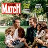 Marc-Olivier Fogiel en couverture de "Paris Match" avec son mari et leurs deux filles