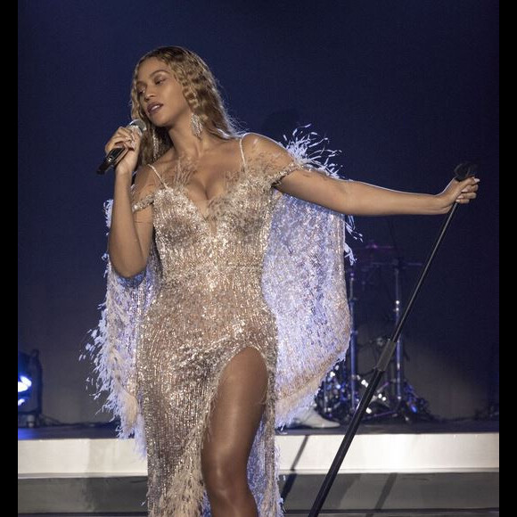 Beyoncé au gala "Music, Film and Entertainment Industries #SpiritofLife 2018" de la fondation City of Hope au Barker Hangar à Santa Monica. Le 11 octobre 2018.