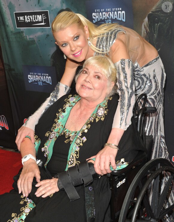 Tara Reid, Donna Reid à la première de The Last Sharknado: It's About Time à Los Angeles, le 19 août 2018
