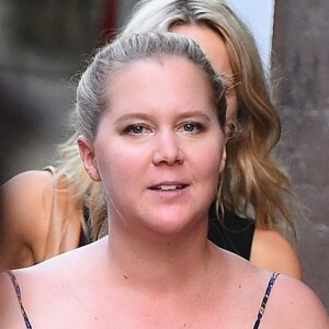 Exclusif - Amy Schumer arrive à l'émission "Comedy Cellar" à New York, le 29 juin 2018