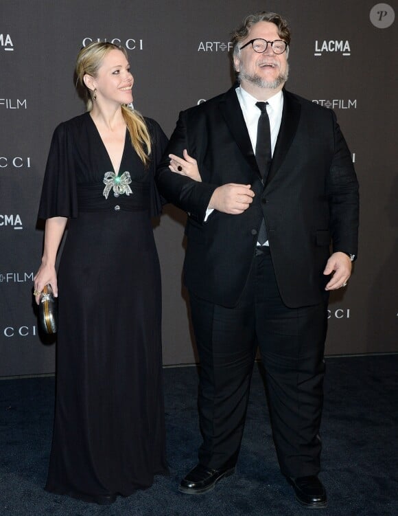 Gullermo Del Toro et son amie Kim Morgan à la soirée LACMA Art + Film en l'honneur de Catherine Opie et Guillermo Del Toro présentée par Gucci à Los Angeles, le 3 novembre 2018