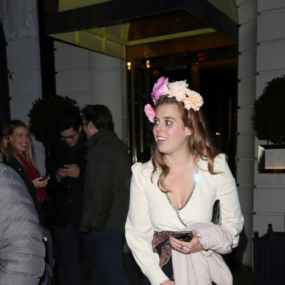 La princesse Beatrice d'York quittant la soirée privée Casamigos organisée au restaurant Isabel à Londres le 2 novembre 2018.