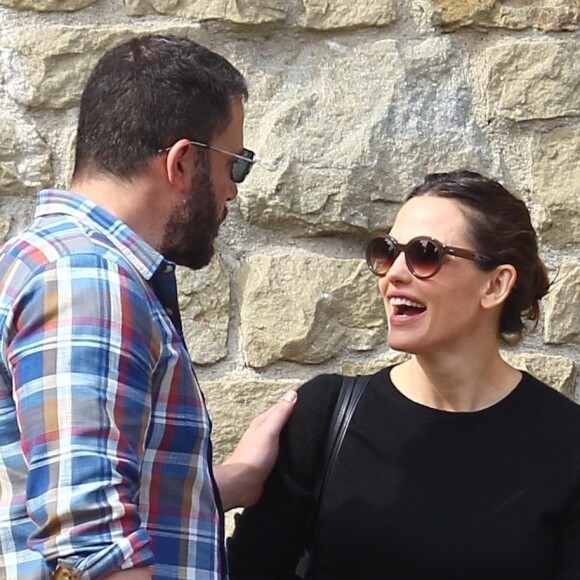 Jennifer Garner et son ex Ben Affleck se retrouvent avec leurs enfants Violet, Seraphina et Samuel après la messe dominicale à Pacific Palisades, le 4 novembre 2018.