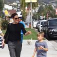 Jennifer Garner et son ex Ben Affleck se retrouvent avec leurs enfants Violet, Seraphina et Samuel après la messe dominicale à Pacific Palisades, le 4 novembre 2018.