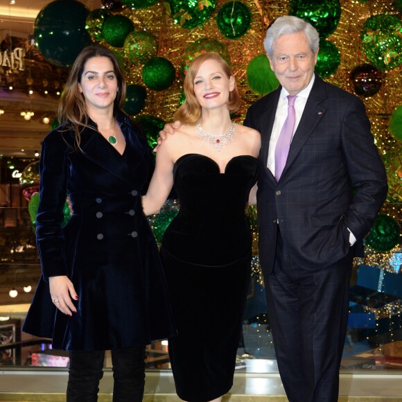 Chabi Nouri (PDG de Piaget), Jessica Chastain et Philippe Houzé (Président du Directoire du groupe Galeries Lafayette) - Inauguration du Grand Sapin de la Maison Piaget aux Galeries Lafayette Paris Haussmann. Paris, le 7 novembre 2018. © Veeren/Bestimage