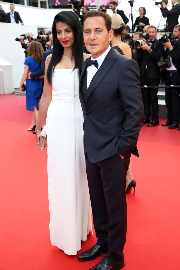 Eric Besson et sa femme Jamila - Montée des marches du film "La fille inconnue" lors du 69ème Festival International du Film de Cannes. Le 18 mai 2016. © Borde-Jacovides-Moreau/Bestimage