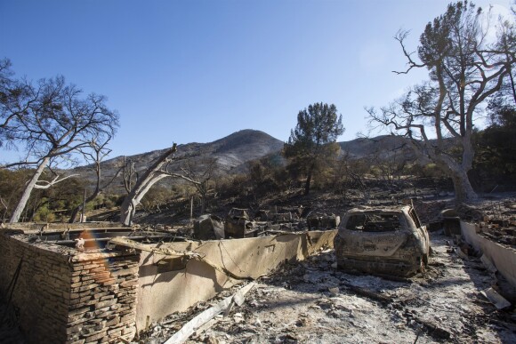 Les collines de Malibu dévastées par le Woolsey Fire à Los Angeles. Deux jours après le début de l'incendie qui ravage le sud de la Californie, les collines de Malibu, qui abritent les plus belles villas de la côte ouest, sont méconnaissables... 31 personnes sont mortes dans les incendies qui ravagent l'État. Seul le "Griffith Park Fire" de 1933 avait été aussi meurtrier. Le 11 novembre 2018