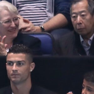 Cristiano Ronaldo, Georgina Rodriguez et Cristiano Ronaldo Junior aux Masters de Londres le 12 novembre 2018.