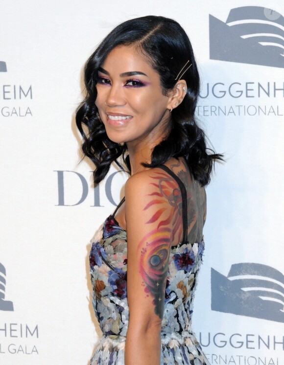 Jhené Aiko assiste à la soirée pré-Gala International Guggenheim rendu possible par Dior au musée Solomon R. Guggenheim. New York, le 14 novembre 2018.