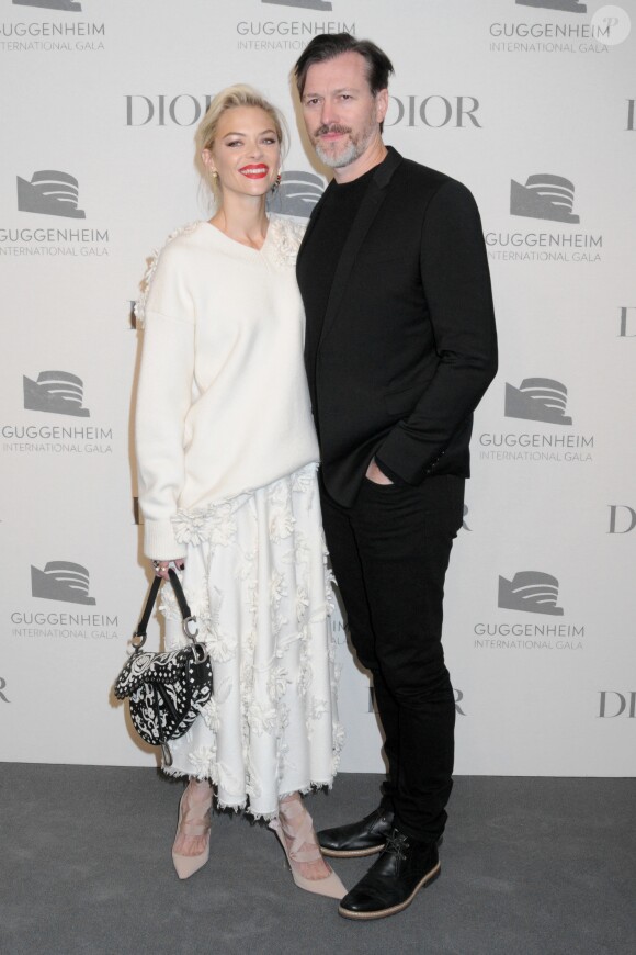 Jaime King et son mari Kyle Newman assistent à la soirée pré-Gala International Guggenheim rendu possible par Dior au musée Solomon R. Guggenheim. New York, le 14 novembre 2018.
