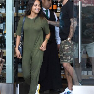 Christina Milian et son compagnon Matt Pokora (M. Pokora) font du shopping chez "Wally's" à Beverly Hills. Los Angeles, le 15 novembre 2018.