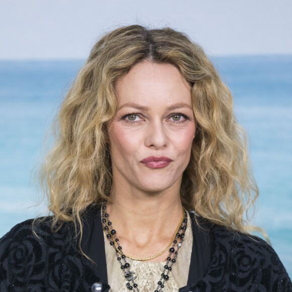 Vanessa Paradis - Photocall du défilé Chanel Collection Prêt-à-Porter Printemps/Eté 2019 lors de la Fashion Week au Grand Palais à Paris le 2 octobre 2018. © Olivier Borde/Bestimage