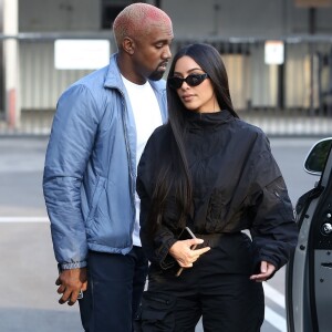 Exclusif - Kanye West et sa femme Kim Kardashian se rendent à la bijouterie XIV Karats à Beverly Hills le 17 novembre 2018.