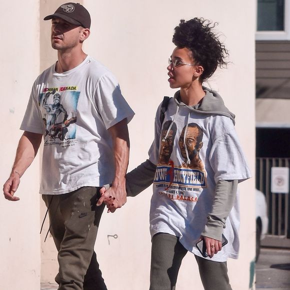 Exclusif - Shia LaBeouf et sa nouvelle compagne FKA Twigs se câlinent et s'embrassent dans les rues de Studio City. Los Angeles, le 6 novembre 2018.