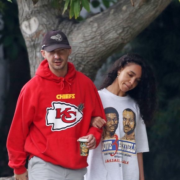 Exclusif - Shia Labeouf et sa compagne FKA Twigs ont passé la matinée ensemble à Los Angeles. Le 7 novembre 2018.