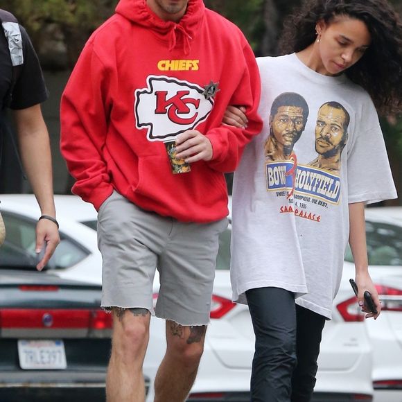 Exclusif - Shia Labeouf et sa compagne FKA Twigs ont passé la matinée ensemble à Los Angeles. Le 7 novembre 2018.