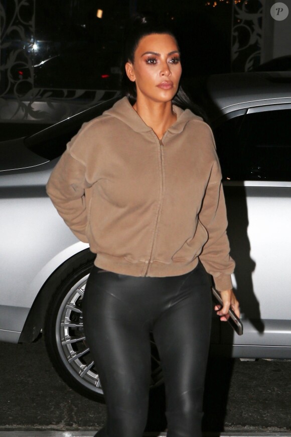 Kim Kardashian et son mari Kanye West sont allés diner en famille au restaurant The Henry à Los Angeles, le 12 novembre 2018