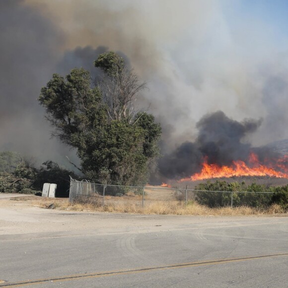 Illustration des incendies en Californie, à seulement un mile de la maison de la famille Kardashian à Calabasas le 9 novembre 2018.