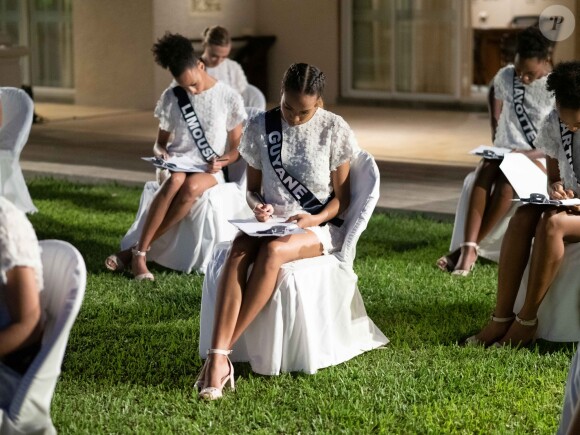 Les candidates au titre de Miss France 2019 ont passé le test de culture générale. Le 24 novembre 2018 à l'île Maurice.