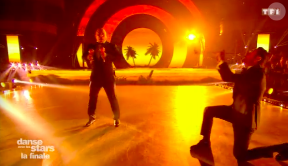 Camille Combal et Vincent Moscato dans "Danse avec les stars 9" sur TF1, le 1er décembre 2018.