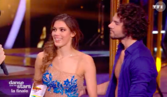 Iris Mittenaere et Anthony Colette après leur 3e danse de finaliste, le 1er décembre 2018 sur TF1.