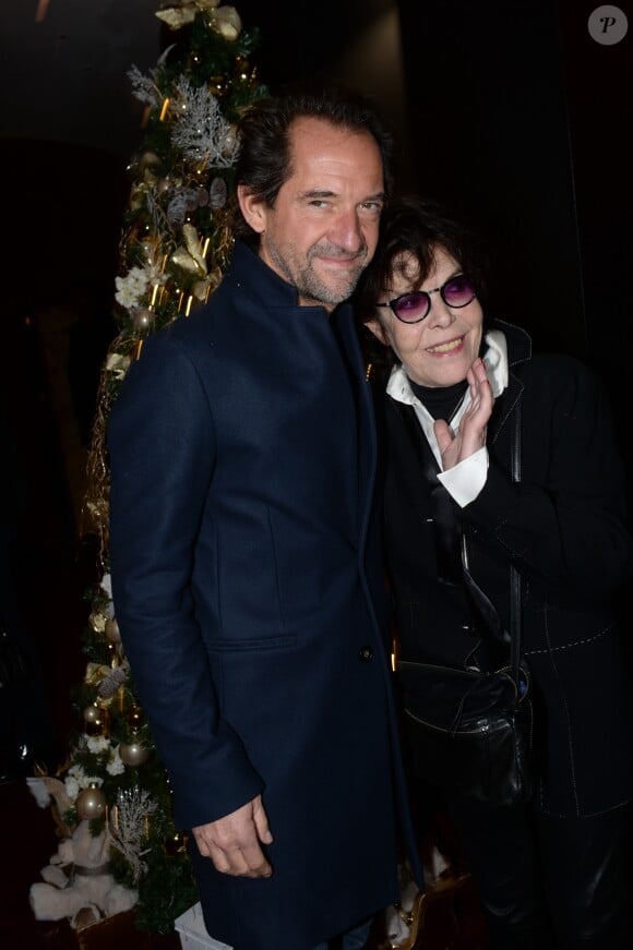 Stéphane De Groodt et la chanteuse Dani lors de l'inauguration du chalet éphémère "Les Neiges Courchevel" sur la terrasse de l'Hôtel Barrière Le Fouquet's à Paris, France, le 26 novembre 2018. © Rachid Bellak/Bestimage