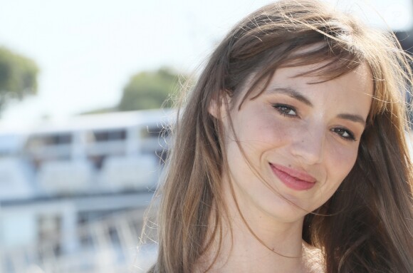 Louise Bourgoin pour la série télévisée "Hippocrate" au photocall du quatrième jour du festival international du film de La Rochelle, France, le 15 septembre 2018. © Patrick Bernard/Bestimage