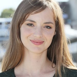 Louise Bourgoin pour la série télévisée "Hippocrate" au photocall du quatrième jour du festival international du film de La Rochelle, France, le 15 septembre 2018. © Patrick Bernard/Bestimage