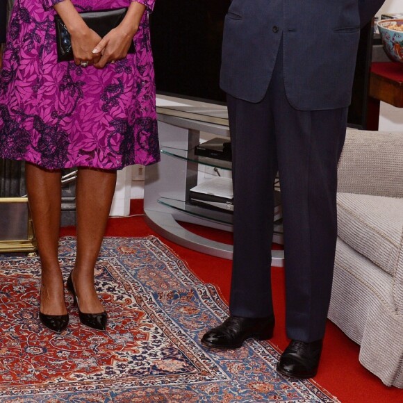 La reine Elisabeth II d'Angleterre et le prince Philip, duc d'Edimbourg reçoivent le président américain Barack Obama et sa femme la première dame Michelle Obama dans la salle Oak au palais de Windsor, le 22 avril 2016 pour un déjeuner privé.