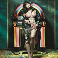 Laetitia Casta : Toute nue pour le Calendrier Pirelli, canon avec Gigi Hadid