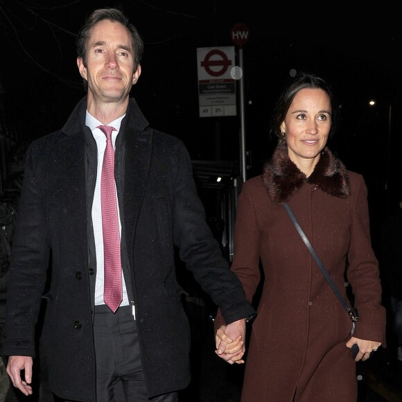 Pippa Middleton et son mari James Matthews - La famille Middleton à la sortie de l'église St Luke à Londres. Le 4 décembre 2018