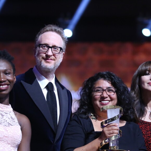 Joy Anwulika Alphonsus, James Gray, président du jury, Sudabeh Mortezai (Etoile d'Or pour le film Joy), Monica Bellucci lors de la cérémonie de clôture du 17ème festival du film de Marrakech (FIFM 2018) le 8 décembre 2018. © Denis Guignebourg / Bestimage