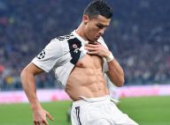 Cristiano Ronaldo fan de son corps : Abdos à gogo en 2018 !