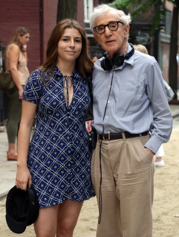 Woody Allen et sa fille Manzie Tio sur le tournage du nouveau film du réalisateur à New York. Le 21 septembre 2017