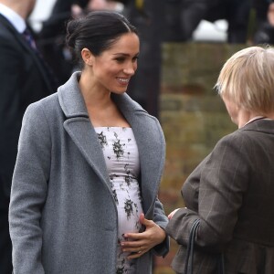 Meghan Markle, duchesse de Sussex, visite le foyer Royal Variety de "Brinsworth House", à Twickenham, Royaume Uni, le 18 décembre 2018.