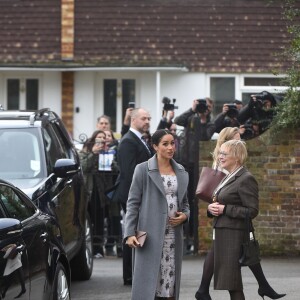 Meghan Markle, duchesse de Sussex, visite le foyer Royal Variety de "Brinsworth House", à Twickenham, Royaume Uni, le 18 décembre 2018.