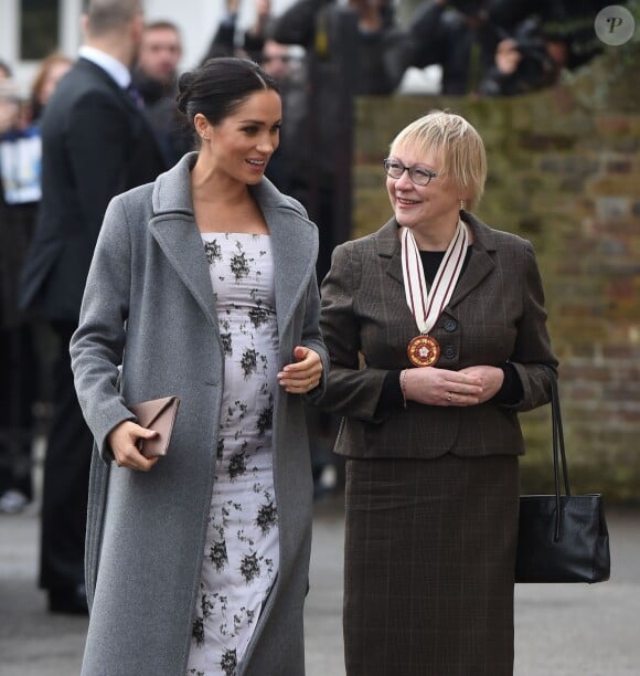 Meghan Markle, duchesse de Sussex, visite le foyer Royal Variety de "Brinsworth House", à Twickenham, Royaume Uni, le 18 décembre 2018.