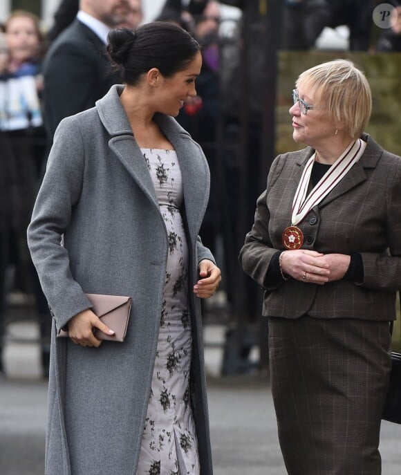 Meghan Markle, duchesse de Sussex, visite le foyer Royal Variety de "Brinsworth House", à Twickenham, Royaume Uni, le 18 décembre 2018.