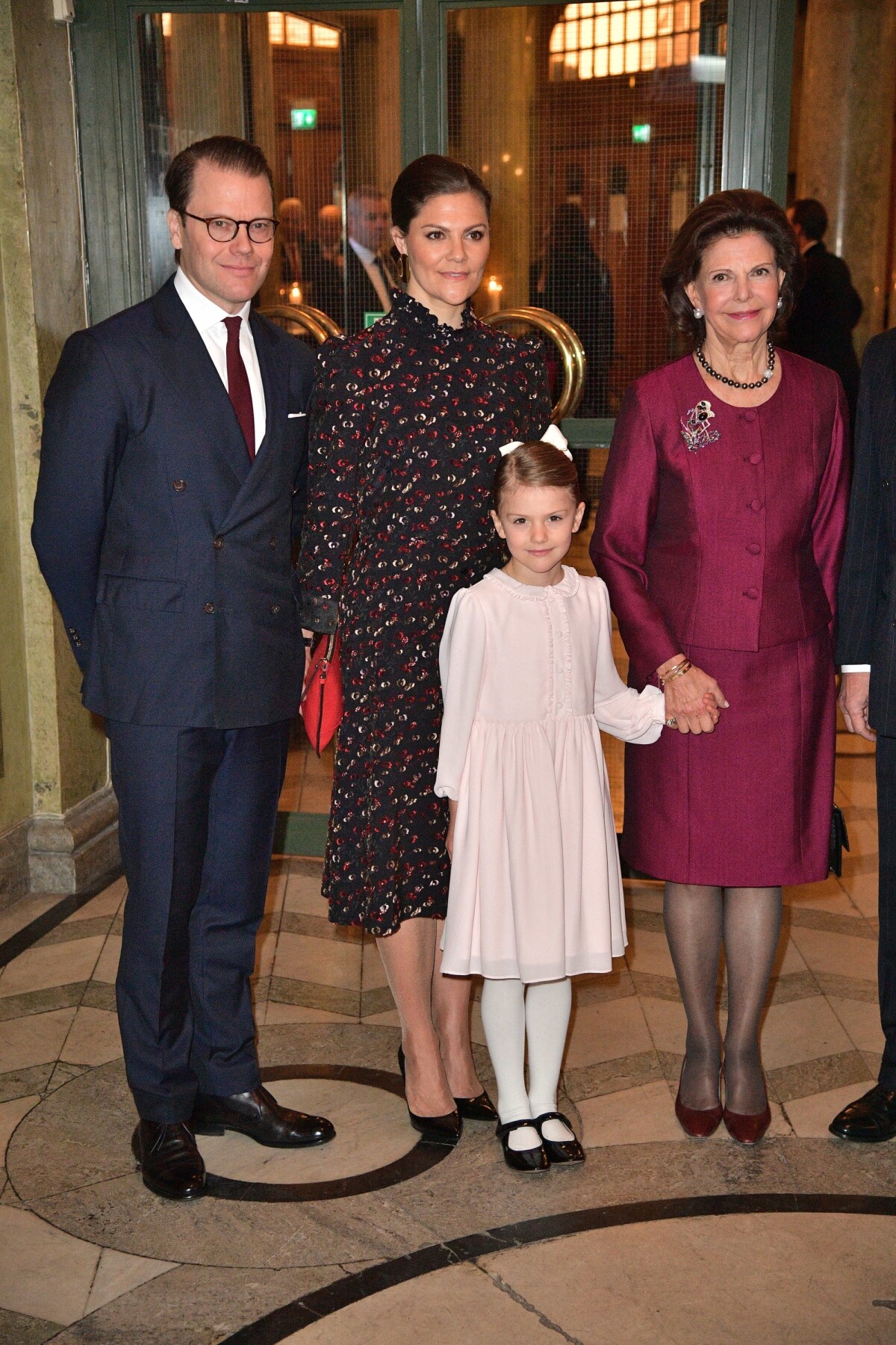 Photo : La Reine Silvia De Suède Avec Le Prince Daniel, La Princesse ...