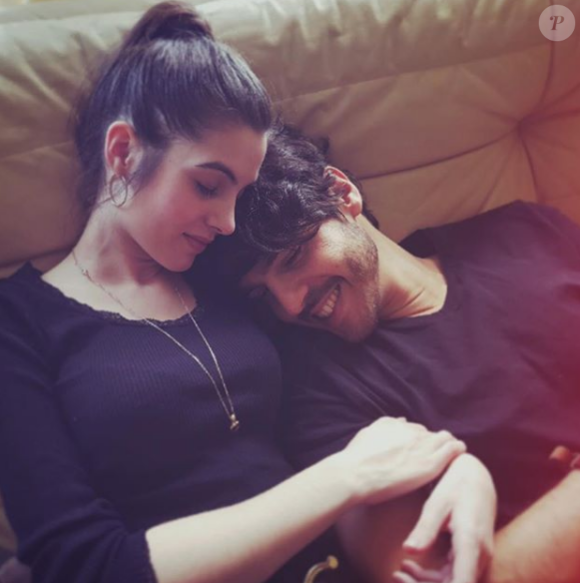 Claire Chust, Leslie dans "Scènes de ménages" (M6), est en couple avec un certain Zouheïr, lui aussi comédien.