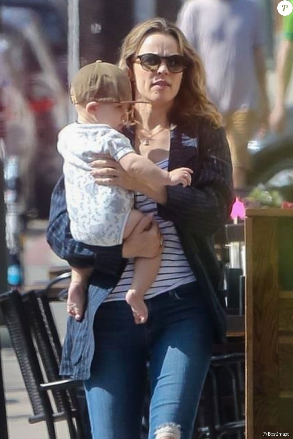 Exclusif Rachel McAdams accompagne son fils à un rendez vous médical