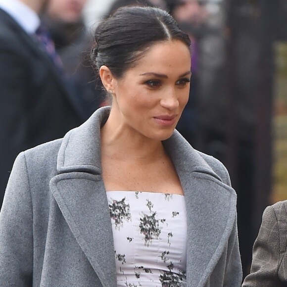 Meghan Markle, duchesse de Sussex, enceinte, visite le foyer Royal Variety de "Brinsworth House", à Twickenham le 18 décembre 2018.