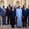 Le président de la République Emmanuel Macron reçu par le président de la République du Tchad, Idriss Deby Itno, au palais présidentiel à N'Djamena au Tchad. Le 23 décembre 2018. © Stéphane Lemouton / Bestimage