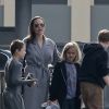 Exclusif - Angelina Jolie fait ses courses avec ses enfants Viviene, Shiloh et Knox à Los Angeles le 24 décembre 2018.
