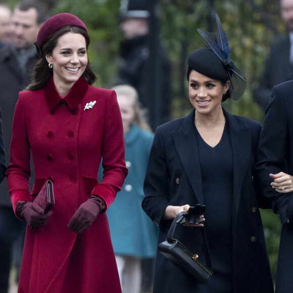 Kate Middleton, la duchesse de Cambridge et Meghan Markle, la duchesse de Sussex enceinte - La famille royale britannique se rend à la messe de Noël à l'église Sainte-Marie-Madeleine à Sandringham, le 25 décembre 2018.