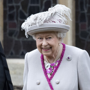 La reine Elizabeth II - La famille royale britannique se rend à la messe de Noël à l'église Sainte-Marie-Madeleine à Sandringham, le 25 décembre 2018.