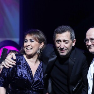 Exclusif - Sandrine Sebbane, Gad Elmaleh et Ariel Goldmann (président du Fonds social juif unifié) - Grande soirée solidarité de l'Appel national pour la tsédaka, autour du parrain Gad Elmaleh, au palais des Congrés à Paris, le 17 décembre 2018. © Dominique Jacovides/Bestimage